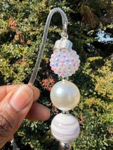 Load image into Gallery viewer, Beaded bookmark
