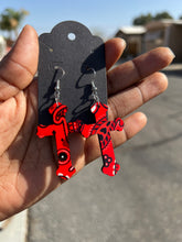 Load image into Gallery viewer, Paisley Cross earrings